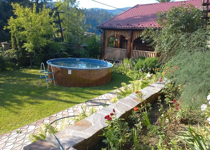 гостинний дім лелич Lodge
