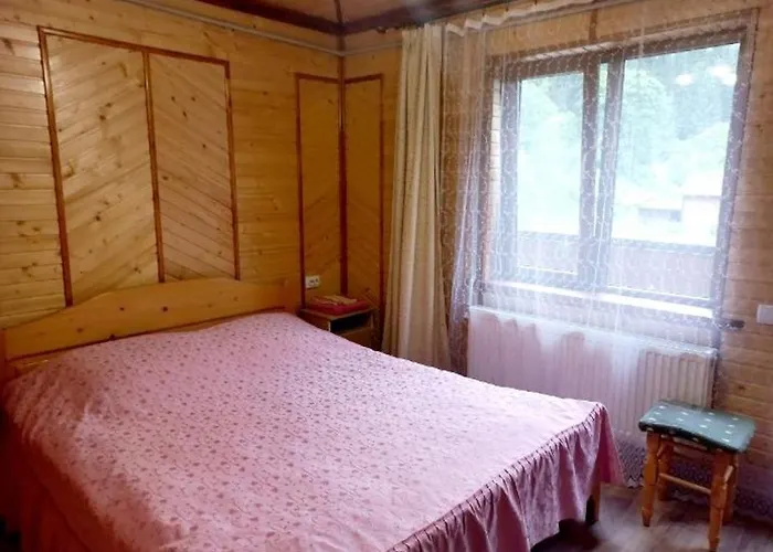 Lodge гостинний дім лелич