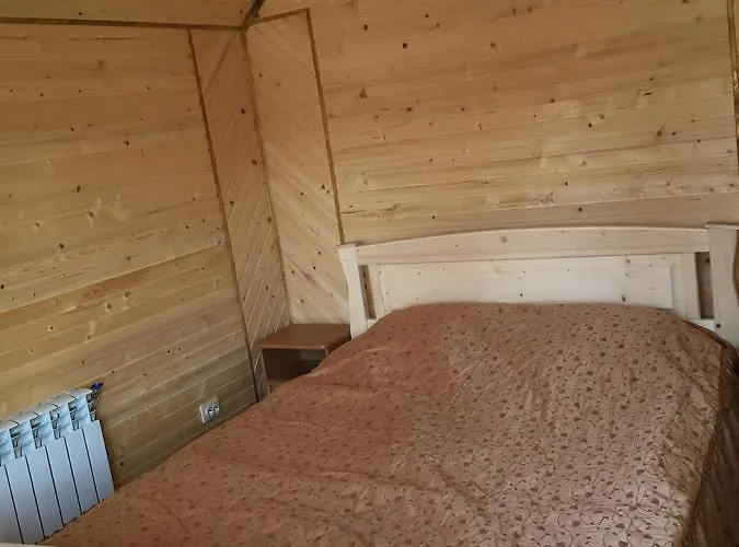 Lodge гостинний дім лелич