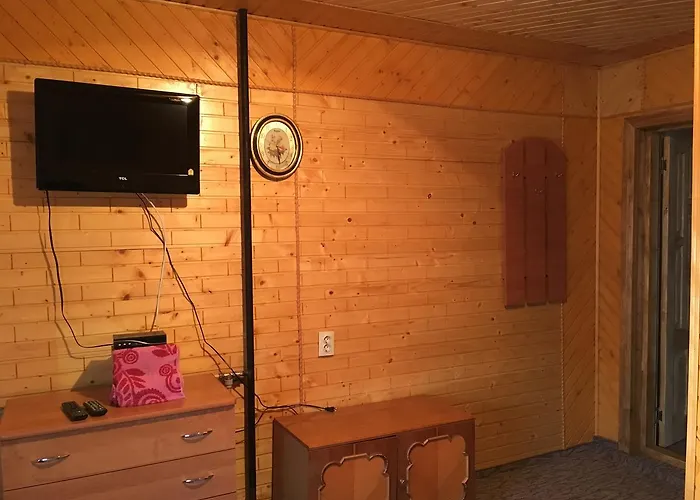 Lodge гостинний дім лелич *